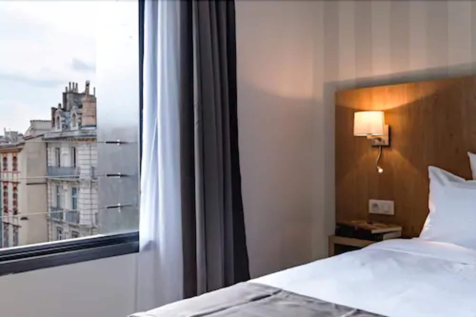 Hotel Le Pere Leon Toulouse Room photo
